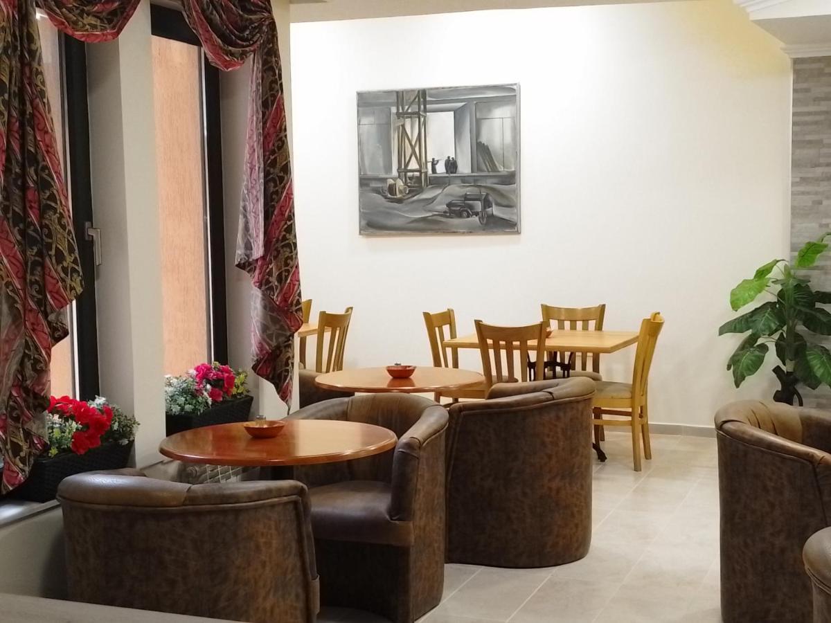 Hotel Санта Марина Warna Zewnętrze zdjęcie